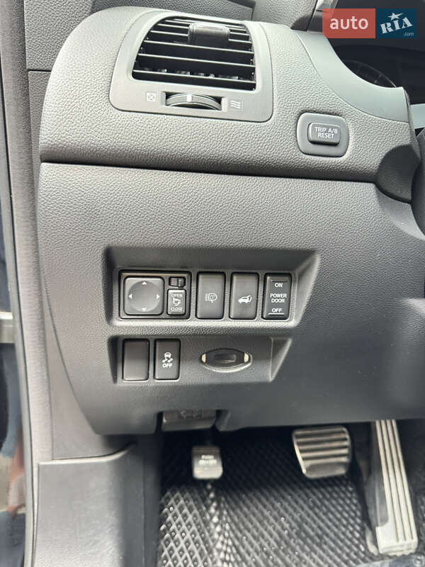 Позашляховик / Кросовер Infiniti FX 37 2012 в Києві