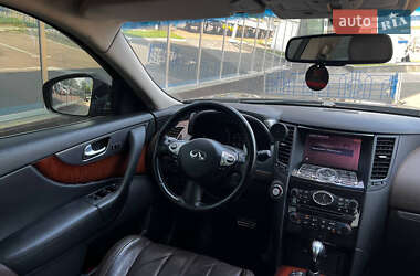 Внедорожник / Кроссовер Infiniti FX 37 2012 в 