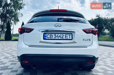 Внедорожник / Кроссовер Infiniti FX 37 2011 в 