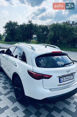 Внедорожник / Кроссовер Infiniti FX 37 2011 в 