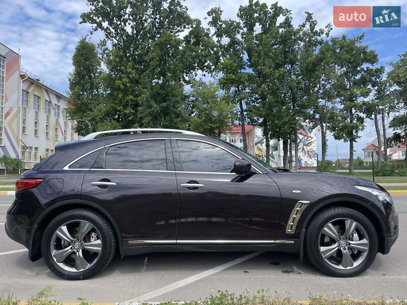 Позашляховик / Кросовер Infiniti FX 37 2010 в Києві
