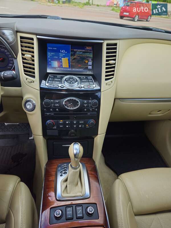 Внедорожник / Кроссовер Infiniti FX 37 2011 в Киеве