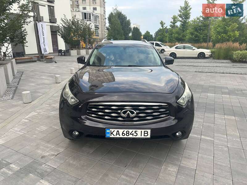 Позашляховик / Кросовер Infiniti FX 37 2011 в Києві