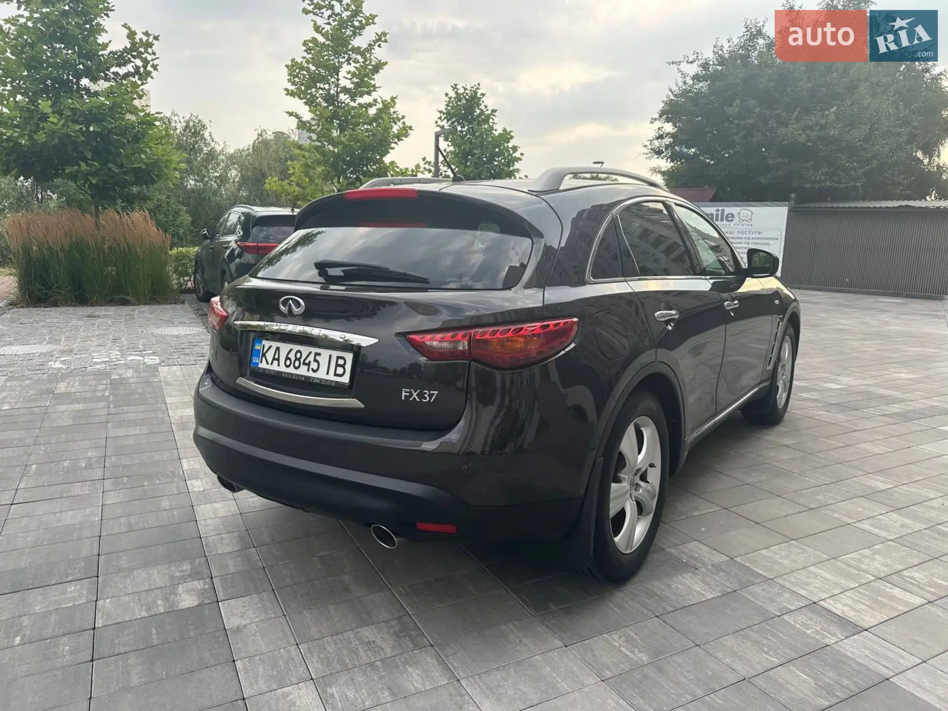 2011 Infiniti FX - мініатюра 19