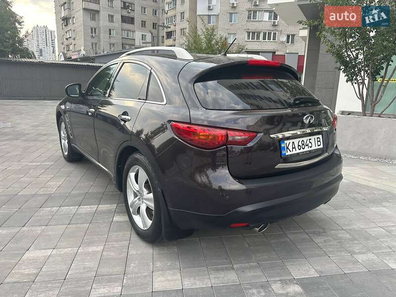 Позашляховик / Кросовер Infiniti FX 37 2011 в Києві