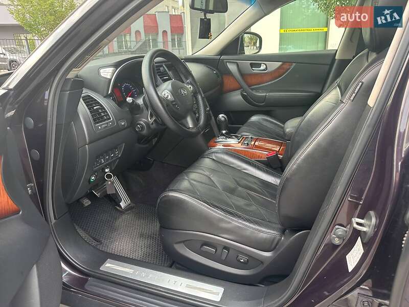 Позашляховик / Кросовер Infiniti FX 37 2011 в Києві