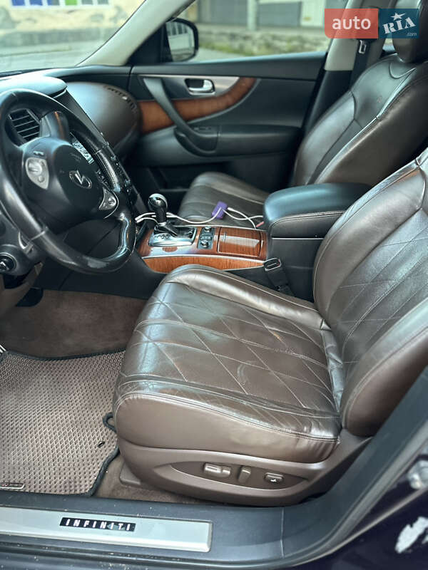 Внедорожник / Кроссовер Infiniti FX 37 2010 в Львове