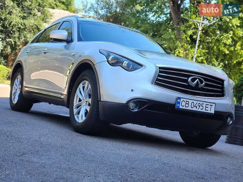 Внедорожник / Кроссовер Infiniti FX 37 2013 в Каменском
