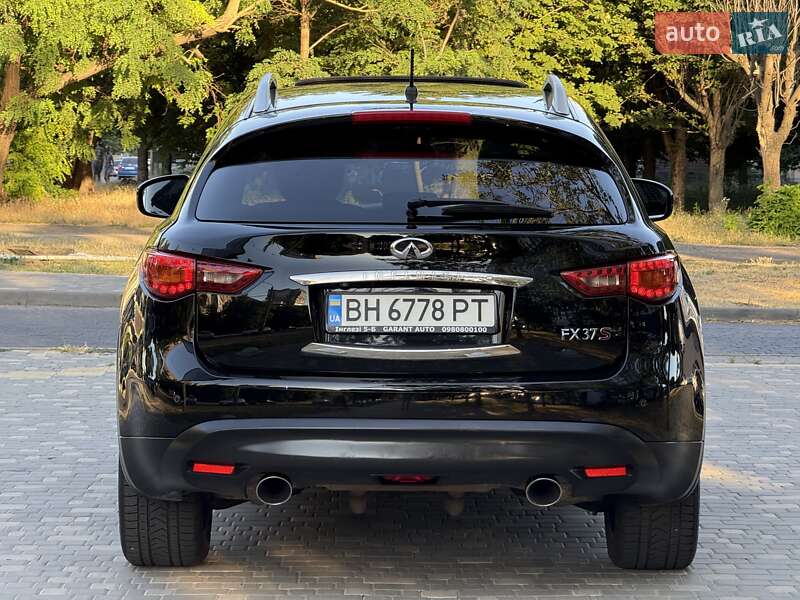 Внедорожник / Кроссовер Infiniti FX 37 2012 в Одессе