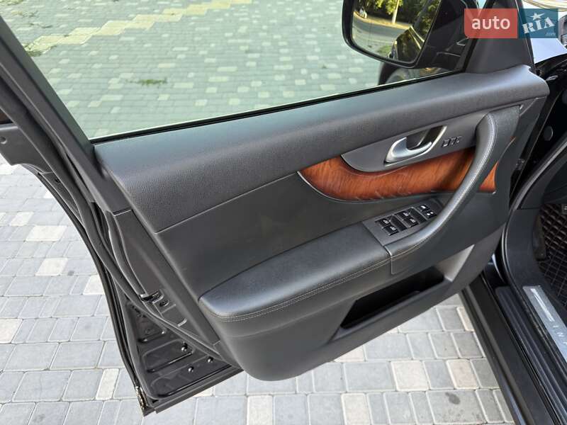 Внедорожник / Кроссовер Infiniti FX 37 2012 в Одессе