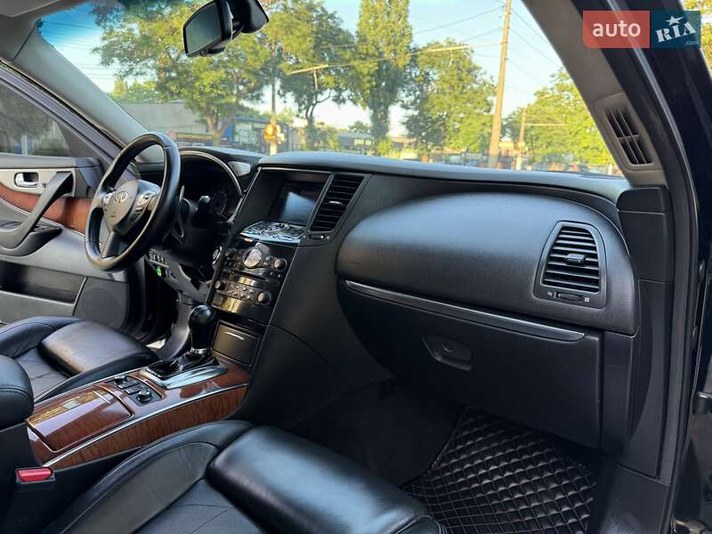 Внедорожник / Кроссовер Infiniti FX 37 2012 в Одессе
