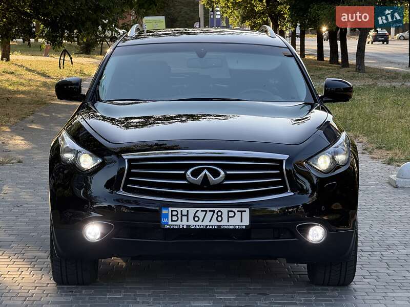 Внедорожник / Кроссовер Infiniti FX 37 2012 в Одессе