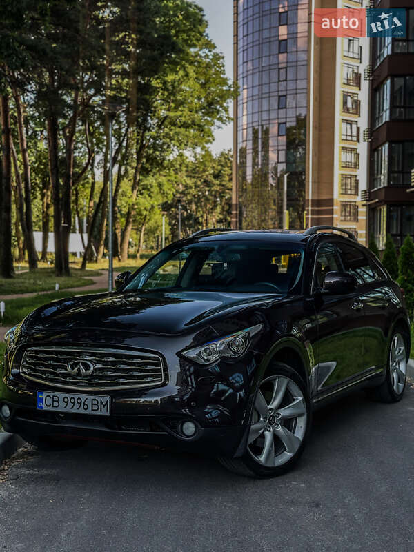 Infiniti FX 37 2011