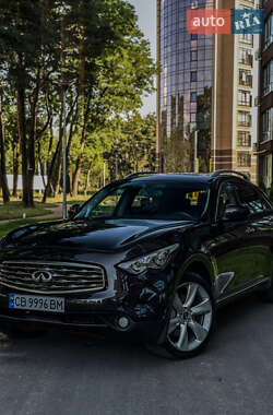 Внедорожник / Кроссовер Infiniti FX 37 2011 в 