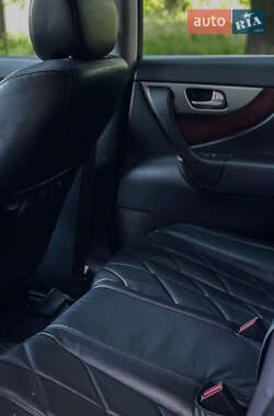 Внедорожник / Кроссовер Infiniti FX 37 2011 в 
