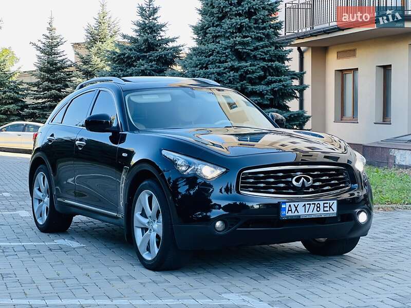 Внедорожник / Кроссовер Infiniti FX 37 2011 в Харькове