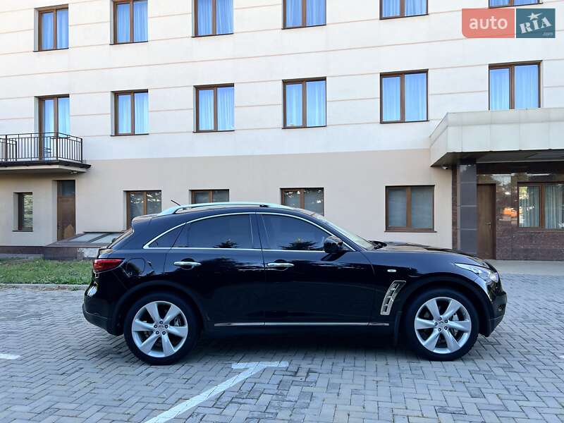 Внедорожник / Кроссовер Infiniti FX 37 2011 в Харькове