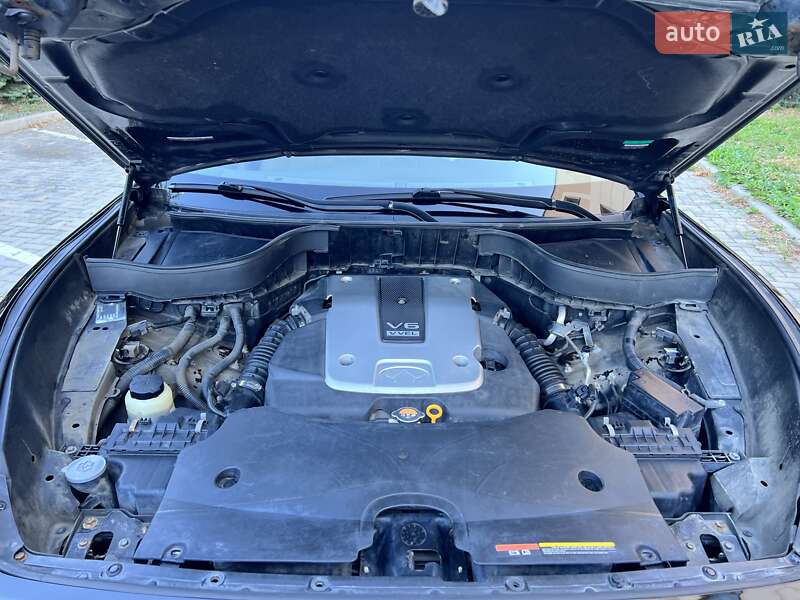 Внедорожник / Кроссовер Infiniti FX 37 2011 в Харькове