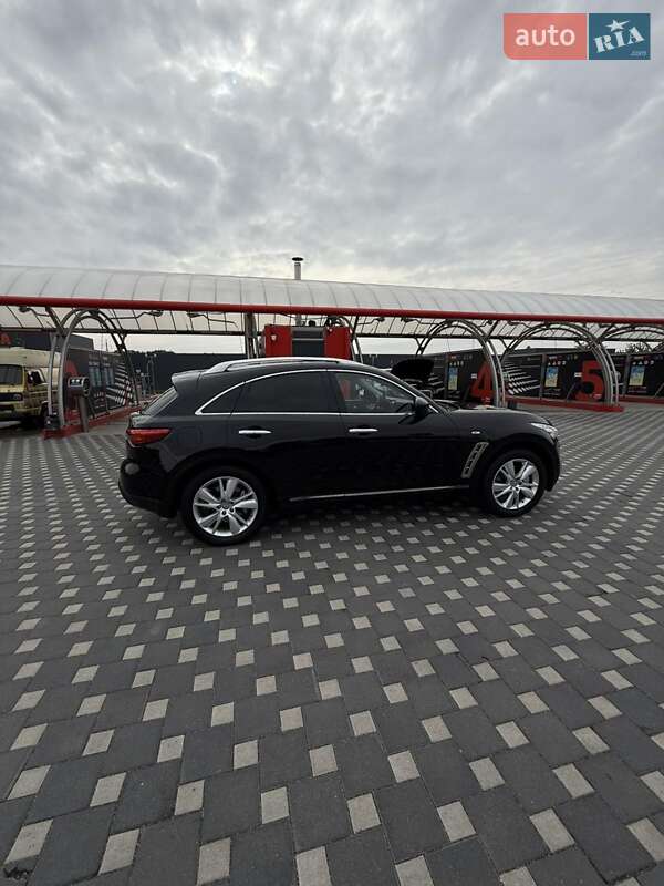 Внедорожник / Кроссовер Infiniti FX 37 2012 в Полтаве фото 4 Внедорожник / Кроссовер Infiniti FX 37 2012 в Полтаве