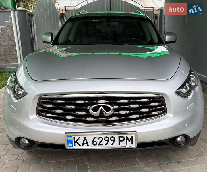 Infiniti FX 37 2010 Infiniti FX 37 2010