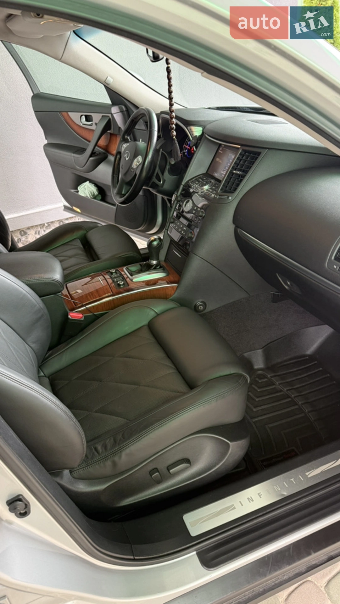 2010 Infiniti FX - мініатюра 28