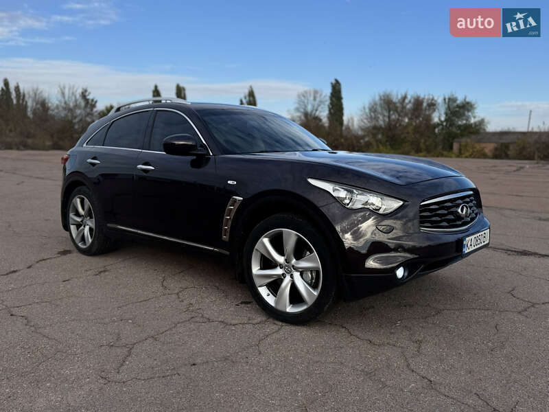 Внедорожник / Кроссовер Infiniti FX 37 2010 в Киеве фото 14 Внедорожник / Кроссовер Infiniti FX 37 2010 в Киеве