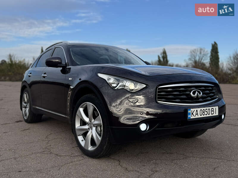 Внедорожник / Кроссовер Infiniti FX 37 2010 в Киеве фото 16 Внедорожник / Кроссовер Infiniti FX 37 2010 в Киеве