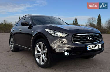 Внедорожник / Кроссовер Infiniti FX 37 2010 в 