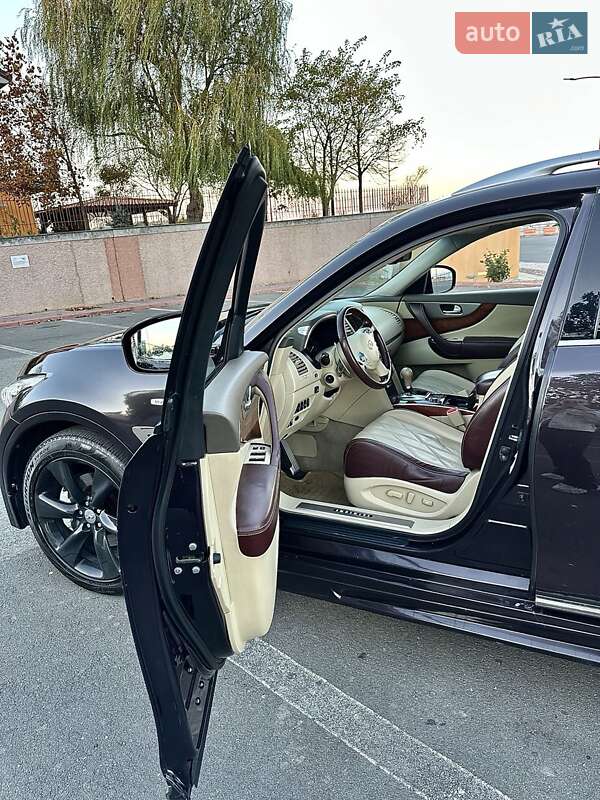 Позашляховик / Кросовер Infiniti FX 37 2013 в Ізмаїлі