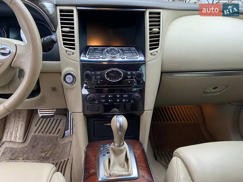 Позашляховик / Кросовер Infiniti FX 37 2010 в Одесі
