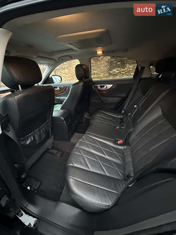 Позашляховик / Кросовер Infiniti FX 37 2010 в Одесі фото 15 Позашляховик / Кросовер Infiniti FX 37 2010 в Одесі
