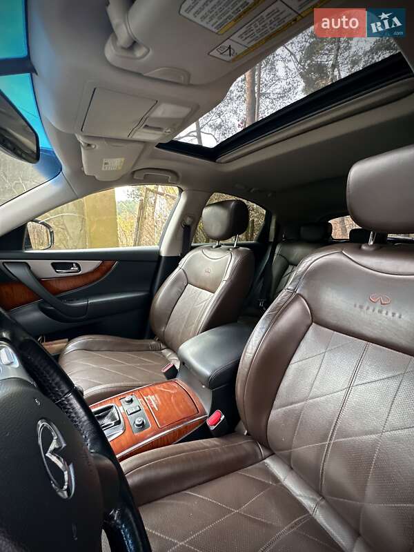 Позашляховик / Кросовер Infiniti FX 37 2013 в Львові