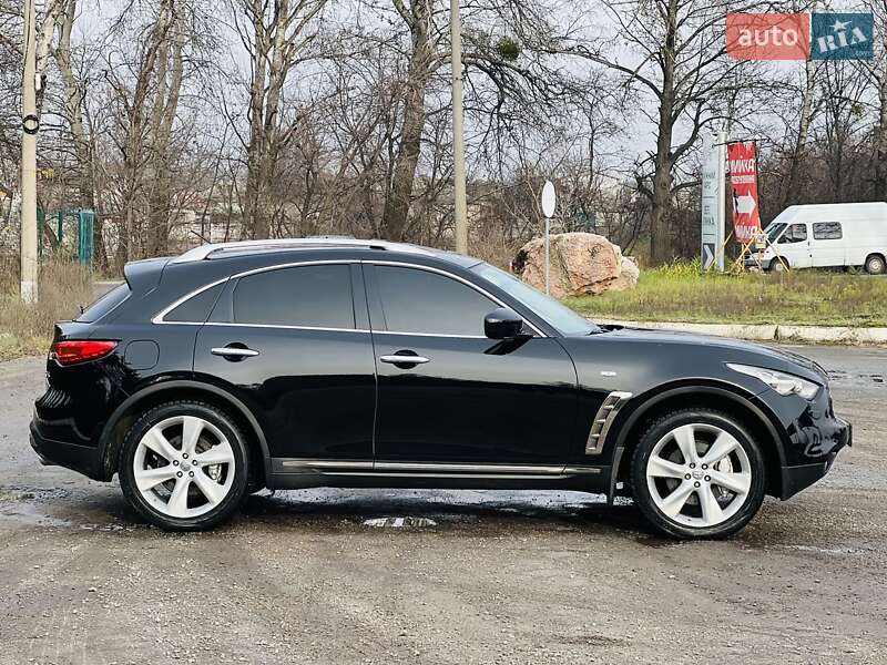 Позашляховик / Кросовер Infiniti FX 37 2011 в Харкові