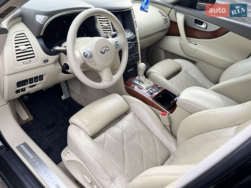 Позашляховик / Кросовер Infiniti FX 37 2011 в Харкові