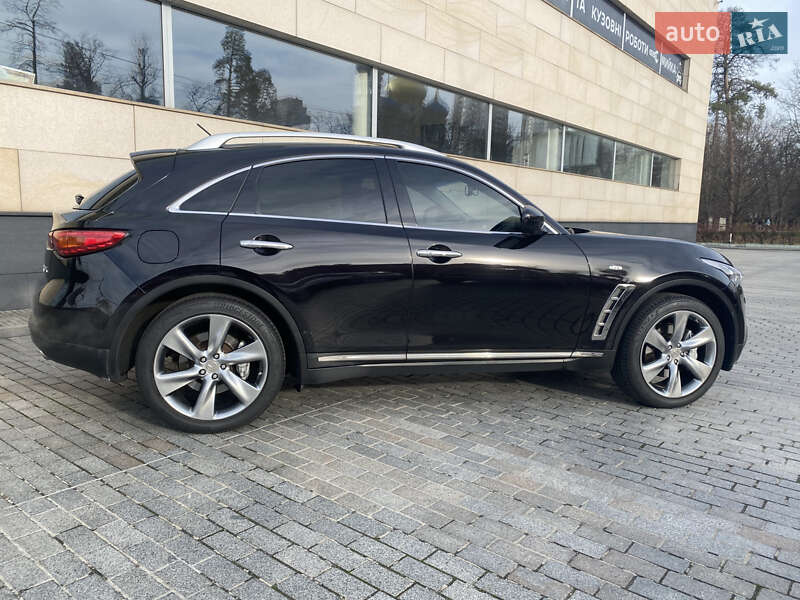 Внедорожник / Кроссовер Infiniti FX 37 2012 в Киеве