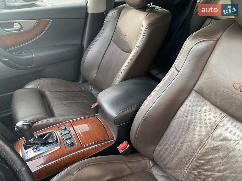 Внедорожник / Кроссовер Infiniti FX 37 2012 в Киеве