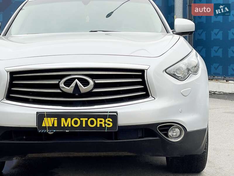 Внедорожник / Кроссовер Infiniti FX 37 2012 в Киеве