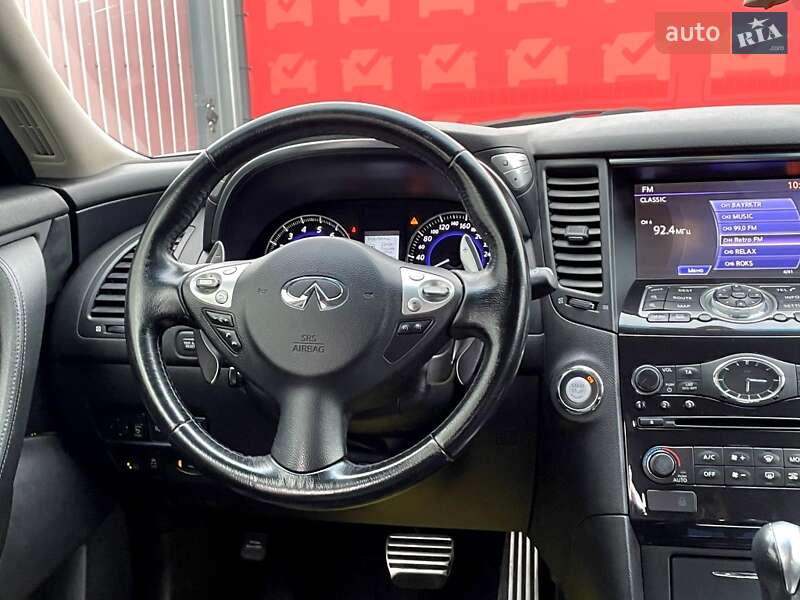 Внедорожник / Кроссовер Infiniti FX 37 2012 в Киеве