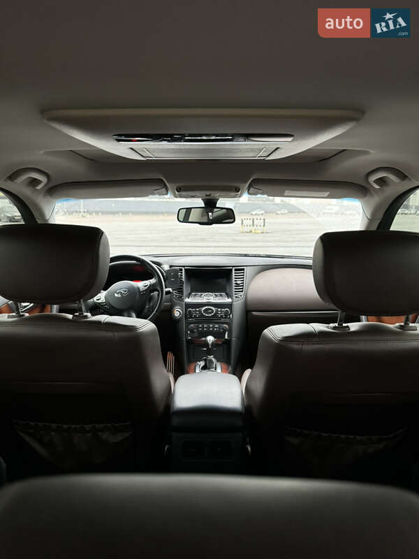 Внедорожник / Кроссовер Infiniti FX 37 2010 в Киеве фото 9 Внедорожник / Кроссовер Infiniti FX 37 2010 в Киеве