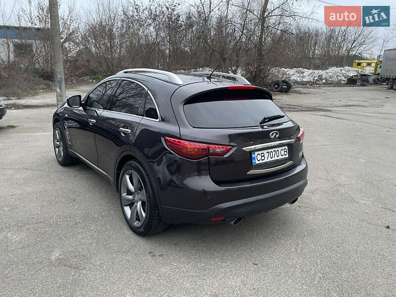 Позашляховик / Кросовер Infiniti FX 37 2011 в Чернігові