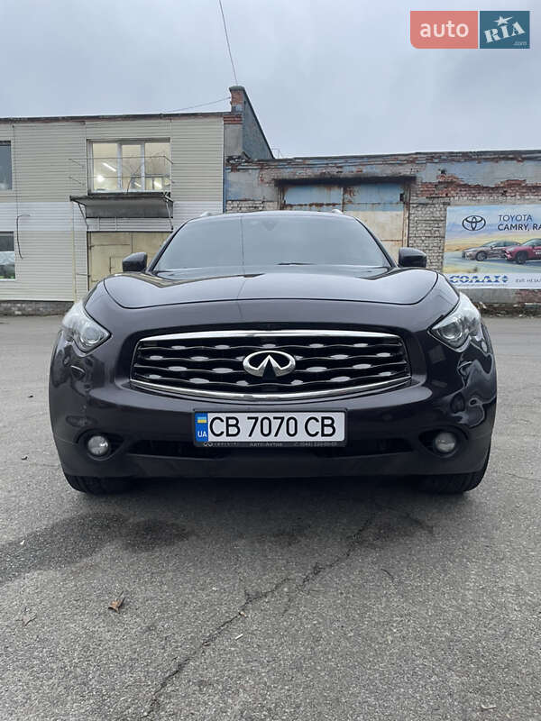 Позашляховик / Кросовер Infiniti FX 37 2011 в Чернігові