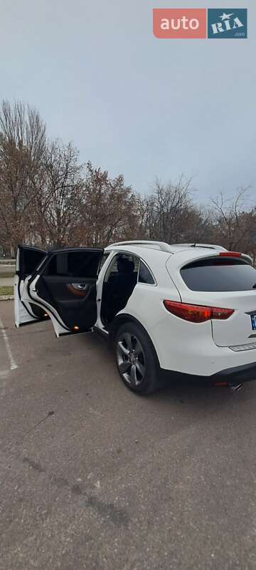 Позашляховик / Кросовер Infiniti FX 37 2011 в Миколаєві