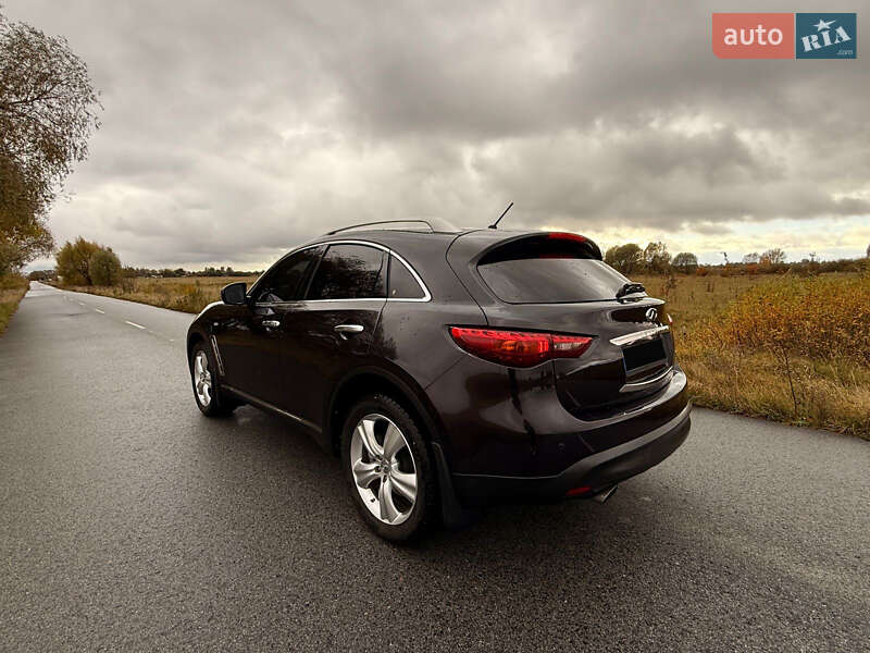 Позашляховик / Кросовер Infiniti FX 37 2010 в Чернігові