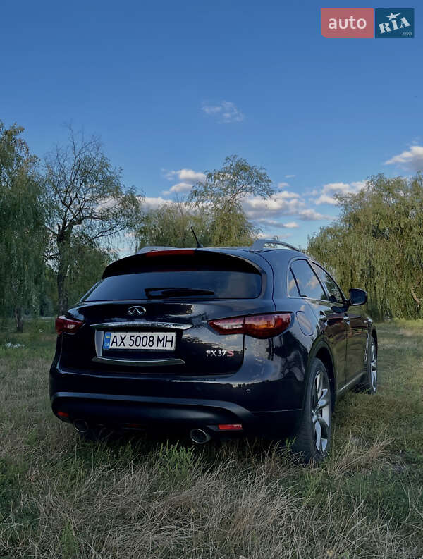 Внедорожник / Кроссовер Infiniti FX 37 2011 в Харькове фото 2 Внедорожник / Кроссовер Infiniti FX 37 2011 в Харькове