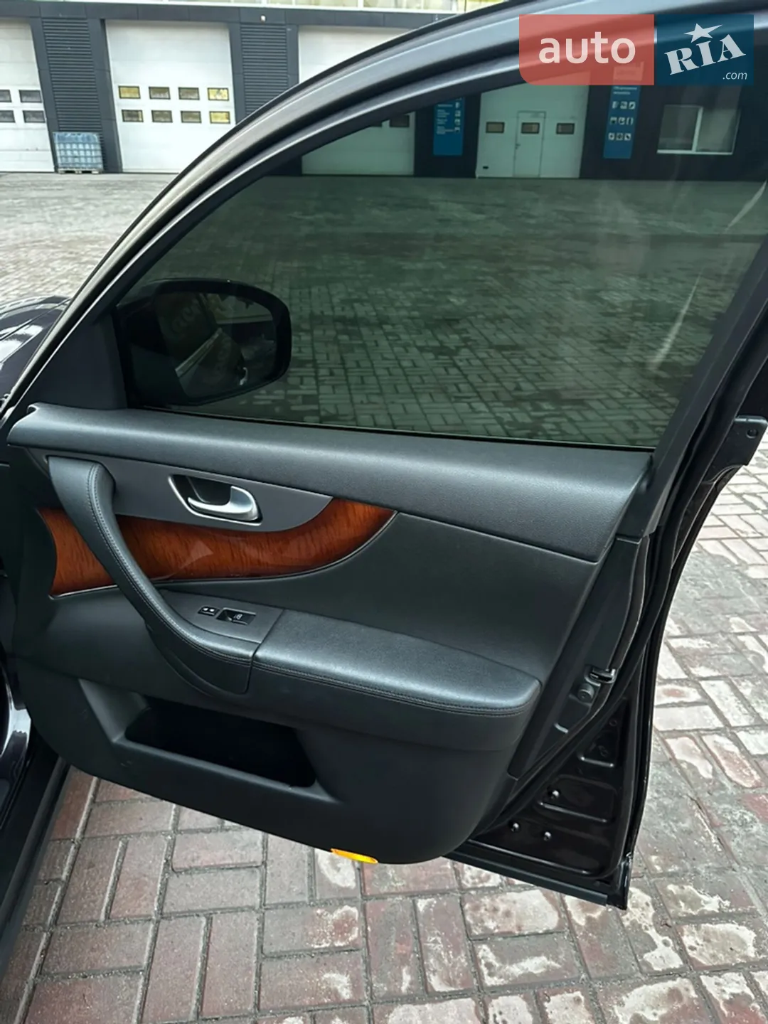 2011 Infiniti FX - мініатюра 14