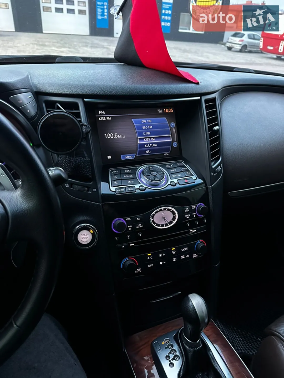 2011 Infiniti FX - мініатюра 10