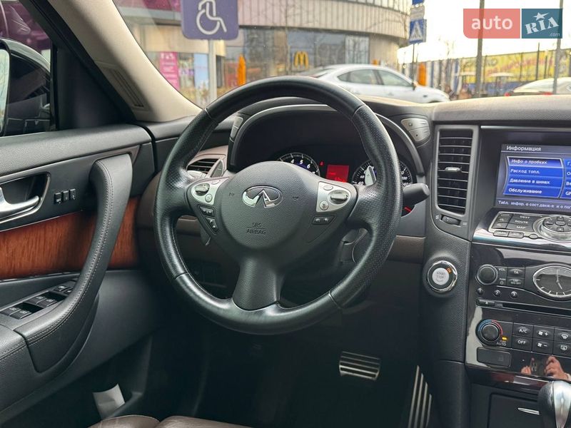 Внедорожник / Кроссовер Infiniti FX 37 2010 в Киеве