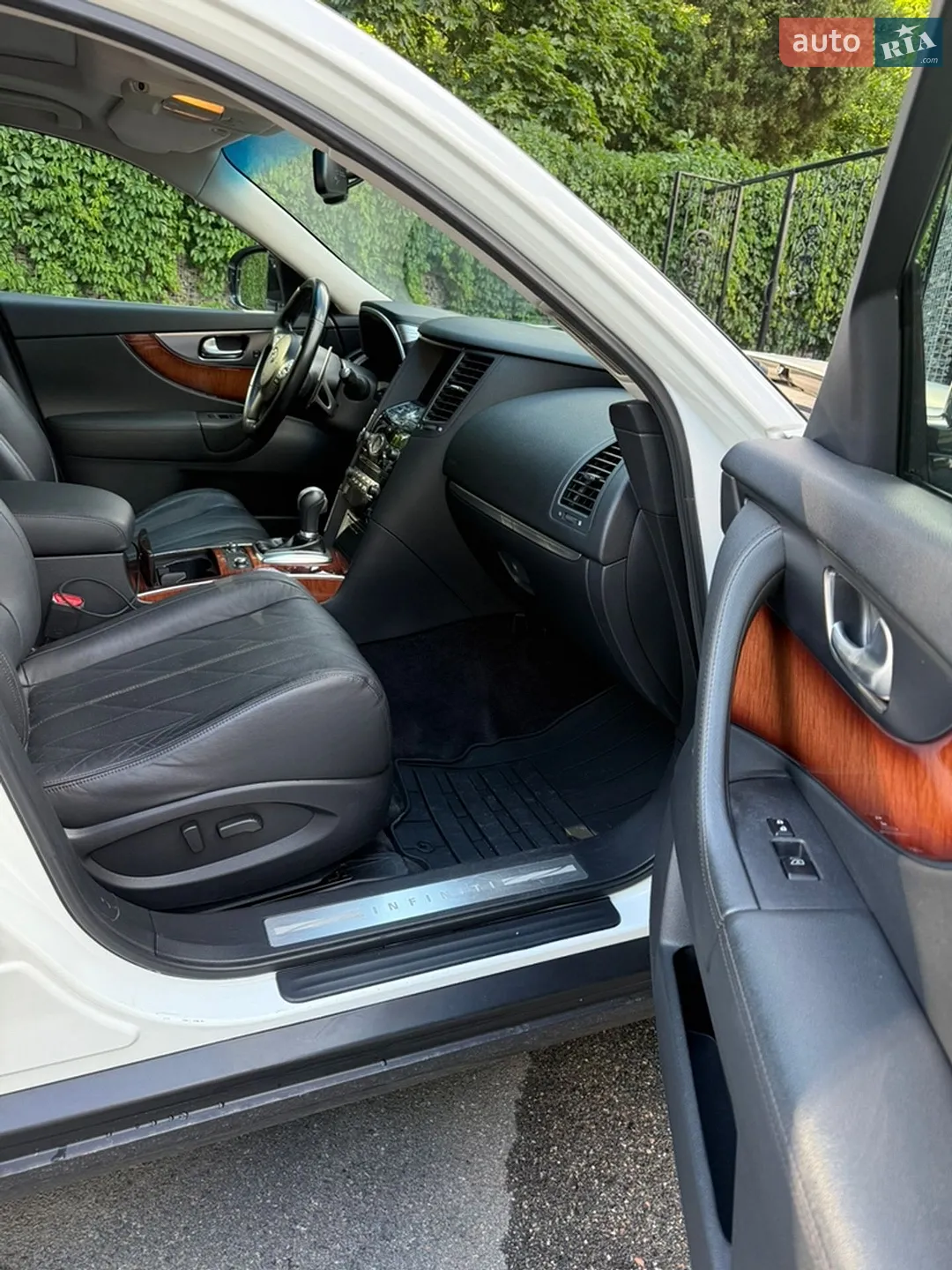 2010 Infiniti FX - мініатюра 7