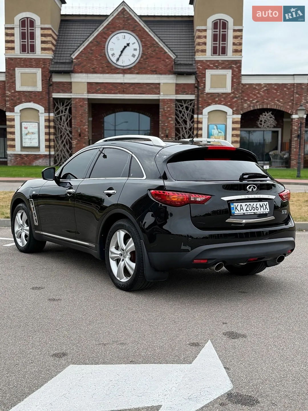 2010 Infiniti FX - мініатюра 8