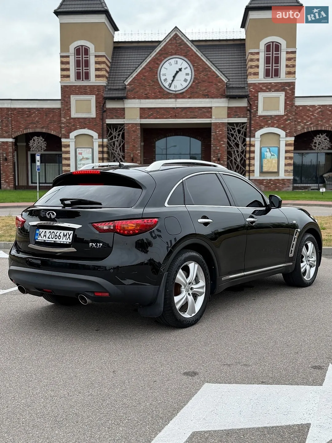 2010 Infiniti FX - мініатюра 7